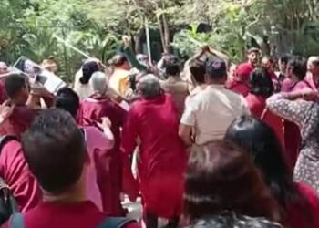 पुण्यातील ओशो आश्रमाबाहेर गदारोळ; ओशो अनुयायांवर पोलिसांकडून लाठीमार….