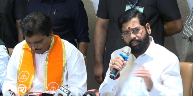 LIVE: माजी आरोग्य मंत्री दीपक सावंत यांचा एकनाथ शिंदेंच्या शिवसेनेत प्रवेश