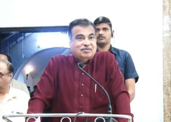 नागपूर येथील हरीश अड्याळकर स्मृती विशेषांक लोकार्पण समारंभ…..