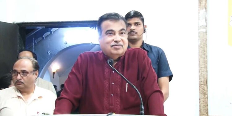 नागपूर येथील हरीश अड्याळकर स्मृती विशेषांक लोकार्पण समारंभ…..