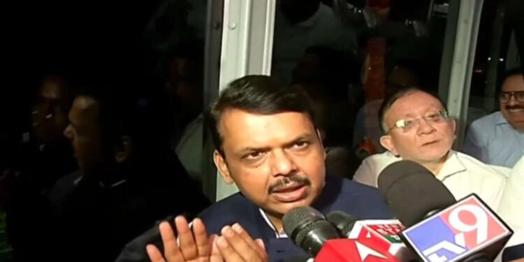 स्मार्ट सिटी द्वारा प्राप्त वातानुकूलीत विद्युत बसेसचे लोकार्पण,