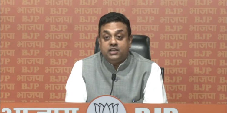 राहुल गांधी यांनी माफी मागावी – भाजपचे राष्ट्रीय प्रवक्ते डॉ. संबित पात्रा …..