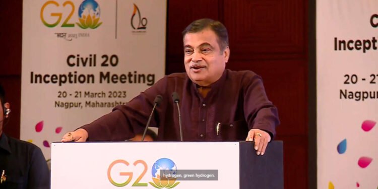 नागपुरातील सिव्हिल 20 इंडिया इनसेप्शन कॉन्फरन्सला संबोधित करताना……