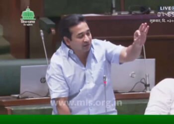 2019 पासून एका भटक्या कुत्र्याचा त्रास संपूर्ण महाराष्ट्राला होतोय – आमदार नितेश राणे