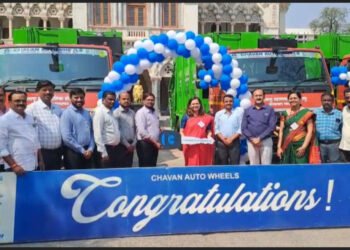 सो.म.पा. घनकचरा व्यवस्थापन विभागात CNG वर चालणारे नवीन सहा रिफ्युज कॉम्पॅक्टर वाहने दाखल….