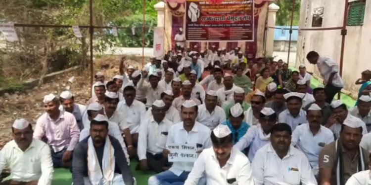 सोनपेठ, परभणी :- जुन्या पेन्शनवरून कर्मचारी संघटनेच्या बेमुदत संप…..