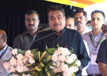 पनवेल, रायगड येथे ४१४.६८ कोटी रुपयांच्या ३ NH प्रकल्पांच्या पायाभरणी समारंभाचे थेट प्रक्षेपण…..