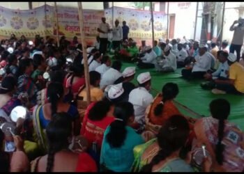 उमरगा:- राज्य कर्मचाऱ्यांचे जुनी पेन्शन मागणीसाठी थाळीच्या तालावर लेजिमचा ठेका….