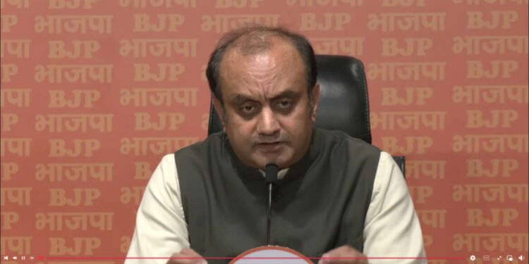 भाजपचे राष्ट्रीय प्रवक्ते डॉ. सुधांशू त्रिवेदी भाजप मुख्यालयात पत्रकार परिषदेत….