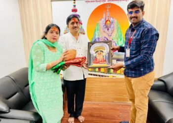 तुळजापूर :- तुळजाभवानी मंदिर संस्थानला मंदीरला 1,80,000 रुपये देणगी…