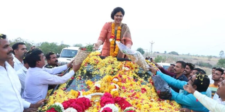 विकासा बरोबरच मतदारसंघात मला चांगली संस्कृती रूजवायचीयं – पंकजाताई मुंडे