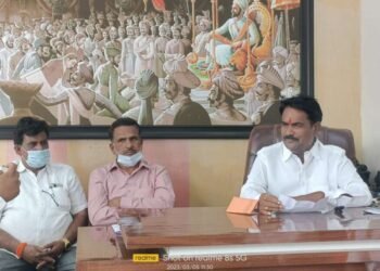 तानाजी सावंत यांनी आमदारकीचा राजीनामा देऊन निवडून येवुन दाखवावे – मा.आमदार ज्ञानेश्वर पाटील