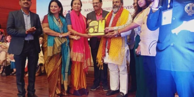 सौ. सुरेखाताई लांबतुरे यांना ” राष्ट्रीय महिला उत्कृष्ठता पुरस्कार….