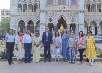 अमेरिकेच्या दूतवास सदस्यांनी दिली महापालिकेला भेट आणि जाणून घेतला महापालिकेचा कामकाज….