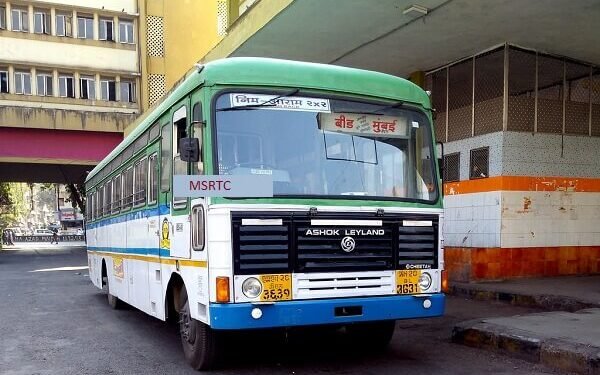 डिझेलसाठी बीड ST डेपोकडे पैसेच नाही; ८२ पैकी फक्त २० बसेस सुरु; प्रवाशांची तारांबळ अन् संताप…..