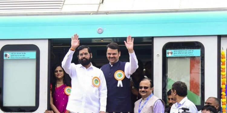 महाराष्ट्र दिनाला गिफ्ट – ज्येष्ठ नागरिक, दिव्यांग, विद्यार्थ्यांना मेट्रो प्रवासात २५ टक्के सवलत…..