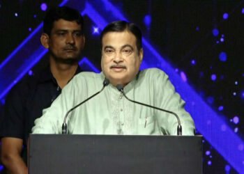 SPJIMR’s Center for Family Business & Entrepreneurship’s Marquee Event- मुंबईच्या उद्घाटन सत्राला संबोधित करताना