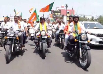 शिर्डी येथे प्रदेशाध्यक्ष चंद्रशेखर बावनकुळे यांची बाईक रॅली…..