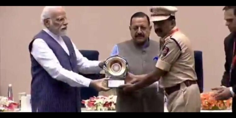 सोलापूर पोलिसांनी राबवलेल्या ‘ऑपरेशन परिवर्तन’ चा पंतप्रधानांकडून सन्मान..!