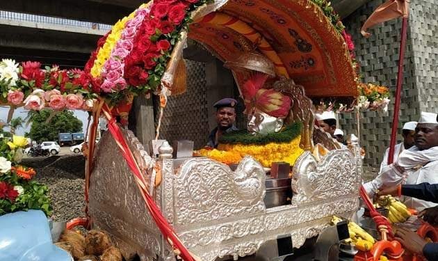 गण गण गणात बोते’चा गजरासह गजानन महाराजांच्या पालखीचे पंढरपूरकडे प्रस्थान…..