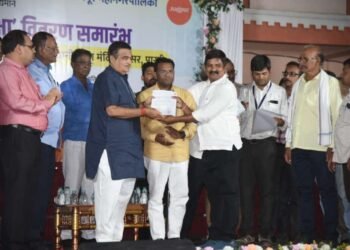 ई-रिक्षाने गरिबांना सन्मानाने जगण्याचा मार्ग दिला – केंद्रीय मंत्री नितीन गडकरी….