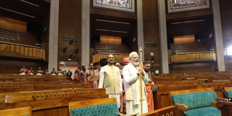 …म्हणून नव्या संसद भवनाचं बांधकाम केलं, पंतप्रधान मोदींनी स्पष्टच सांगितलं..!