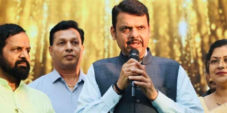 पालकमंत्री या नात्याने सावनेर व काटोल तालुक्यातून माझ्या दौऱ्या व प्रवासाला सुरुवात – देवेंद्र फडणवीस