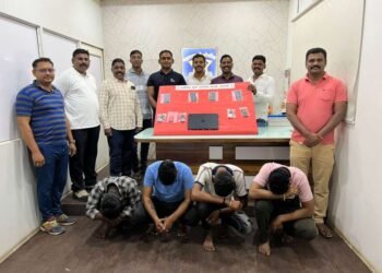 ब्रेकींगः-सांगलीत IPL बेटिंग बुकीकर मोठी कारवाई… ०४ बुकी आरोपी जेरबंद… खेळणारे व खेळविणारे २३ जणांची चौकशी होणार…