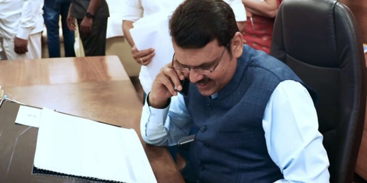 2018 च्या बॅचमधील आमची सीएम फेलो, पल्लवी सांगले हिने #UPSC परीक्षा उत्तीर्ण केली हे जाणून खूप अभिमान वाटतो!