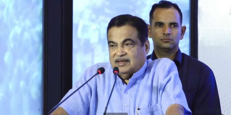 ‘इलेक्ट्रॉनिक बँक गॅरंटी आणि इन्शुरन्स सिक्युरिटी बॉण्ड्स’च्या अंमलबजावणीवरील कार्यशाळेला संबोधित करताना……