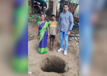 पालघर:- आईचे कष्ट बघून काळीज तुटलं, मध्ये नववीच्या मुलाने घराबाहेर खोदली विहीर….