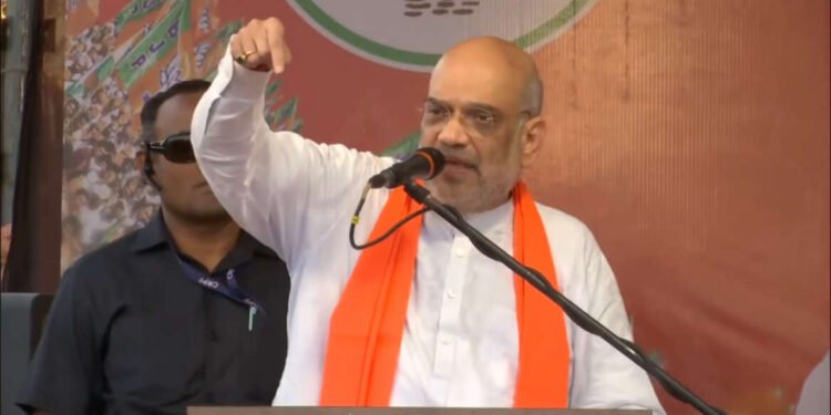 केंद्रीय गृह आणि सहकार मंत्री अमित शाह यांची कर्नाटकातील येमकनमर्डी येथे जाहीर सभा…..