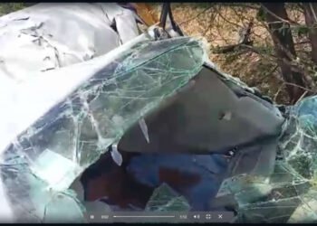 अंबाजोगाई येथील दोन डॉक्टरांचा कार अपघातात मृत्यू…..