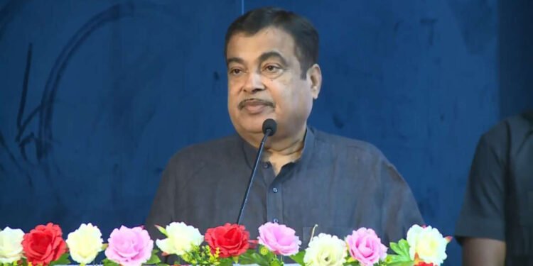 नितीन गडकरी शासनातर्फे आयोजित 6व्या रोजगार मेळाव्यातून लाइव्ह….