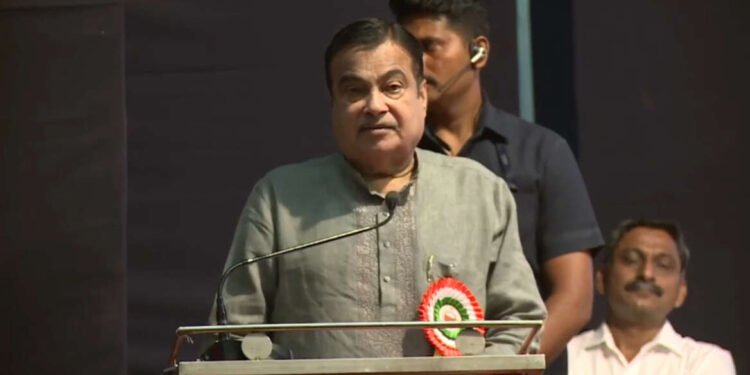 नागपूर विद्यापीठ परिसरात उभारण्यात येत असलेल्या छत्रपती शिवाजी महाराज यांच्या पुतळ्याच्या भूमिपूजन ….