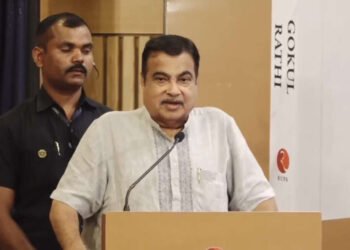 मुंबई :- ‘RBI गव्हर्नर्स’ या पुस्तकाचे प्रकाशन…