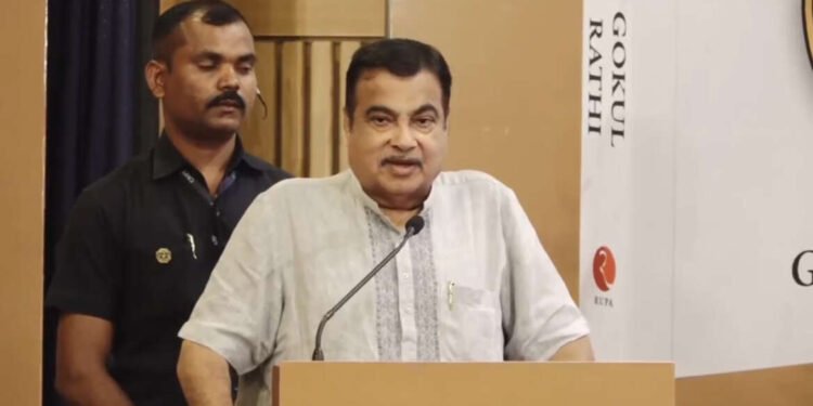 मुंबई :- ‘RBI गव्हर्नर्स’ या पुस्तकाचे प्रकाशन…