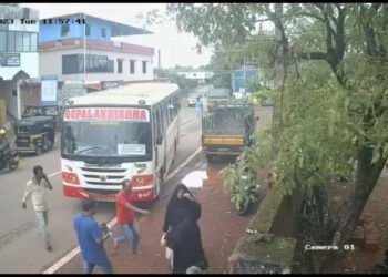 प्रसंगवधान म्हणजे काय ते या बस चालकाकडून शिकायला हवे….. व्हिडिओ -वायरल…!