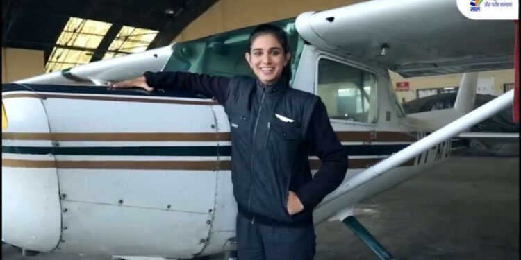 ती नव्या भारताची स्त्री आहे, शक्तीचे रूप आहे, संयमाचे उदाहरण आहे, त्यागाची मूर्ती आहे…