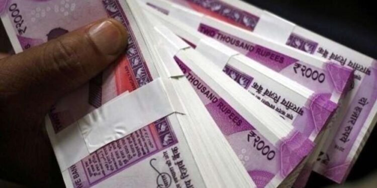 एका चुकीने नशिबचं पालटलं, दिड कोटी मिळाले पण ….