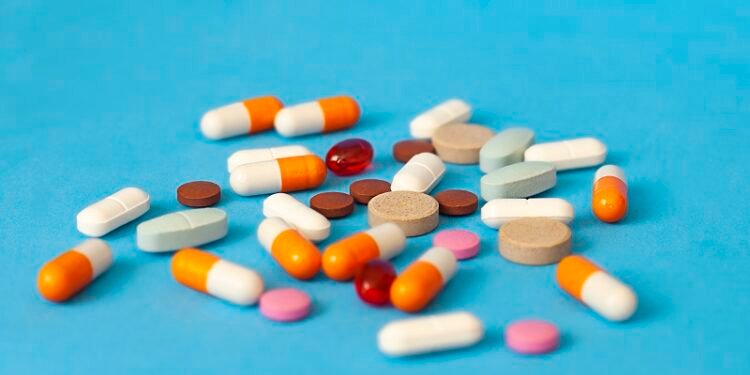 धोकादायक 14 फिक्स्ड-डोस कॉम्बिनेशन औषधांवर बंदी !