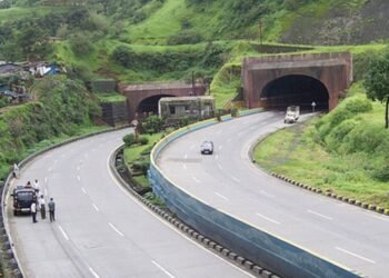 पुणे-मुंबई एक्स्प्रेस वेवर आज पुन्हा २ तासांचा ब्लॉक; वाहतुकीला पर्याय कोणता ?