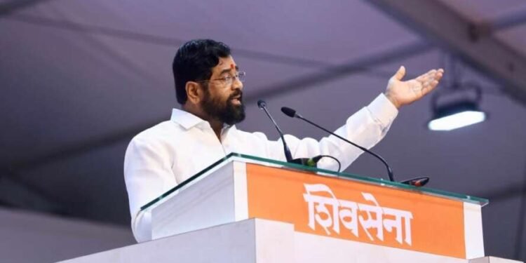 इर्शाळवाडीत काही लोक व्हॅनिटी वॅनमधून आले, एकनाथ शिंदेंचा टोला….