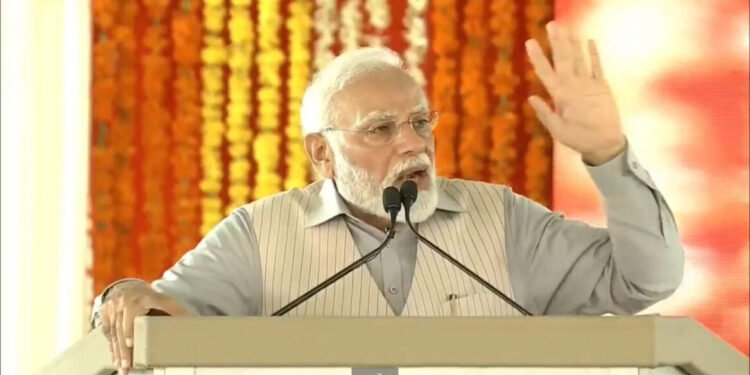 वारंगल, तेलंगणा येथील जाहीर सभेतून पंतप्रधान नरेंद्र मोदी लाईव्ह