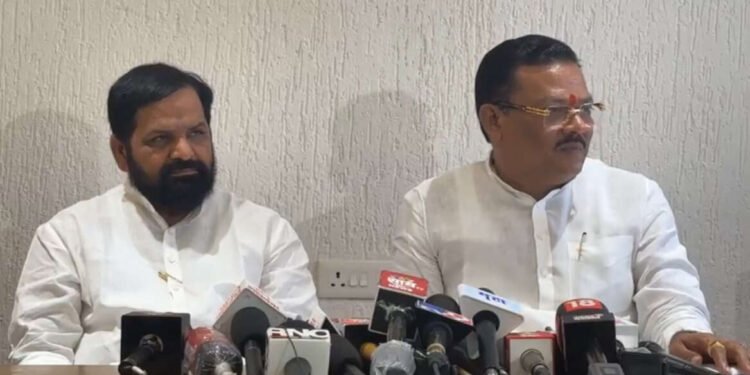 LIVE : अपात्रतेच्या संदर्भातील नोटिशीला काय उत्तर देणार? शिंदेंच्या शिवसेनेचे प्रवक्ते संजय शिरसाठ, भरतशेठ गोगावले लाइव्ह