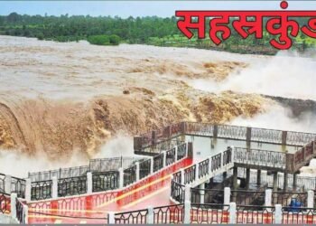पैनगंगा नदीला पूर आल्याने माहूर किनवट महामार्गावर सकल भागात पाणीच साचले आहे….