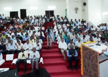 कृषि उद्योजकतेच्या आधारावर आपण जगावर राज्य करू शकतो – डॉ.हिमांशू पाठक