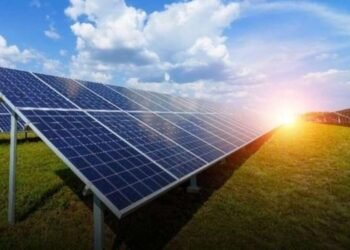 सौरऊर्जा क्षमतेत 54 पटीने वाढीने मिशन नेट झिरोमधील प्रगतीचे पंतप्रधानांकडून कौतुक