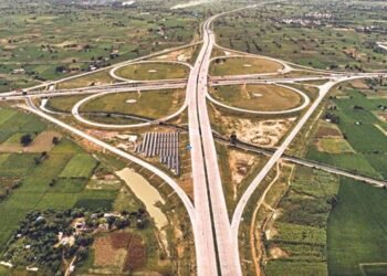 सुरत चेन्नई महामार्गाला नाशिक जिल्ह्यातील शेतकऱ्यांचा विरोध….