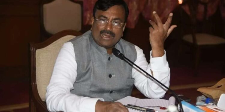 धनगर समाजाला मुख्य प्रवाहात आणण्यासाठी सरकार कटिबद्ध – मुनगंटीवार